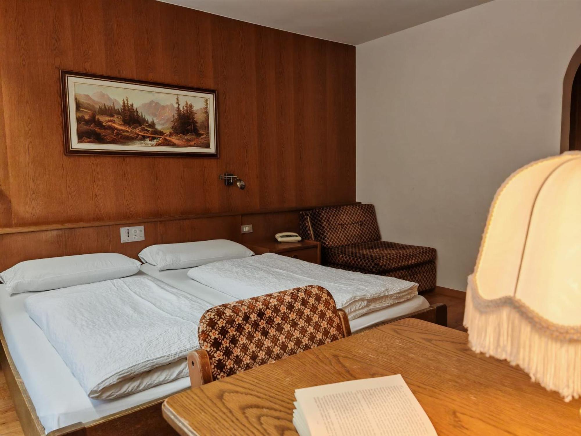 Hotel Alpenblick Sarentino Buitenkant foto