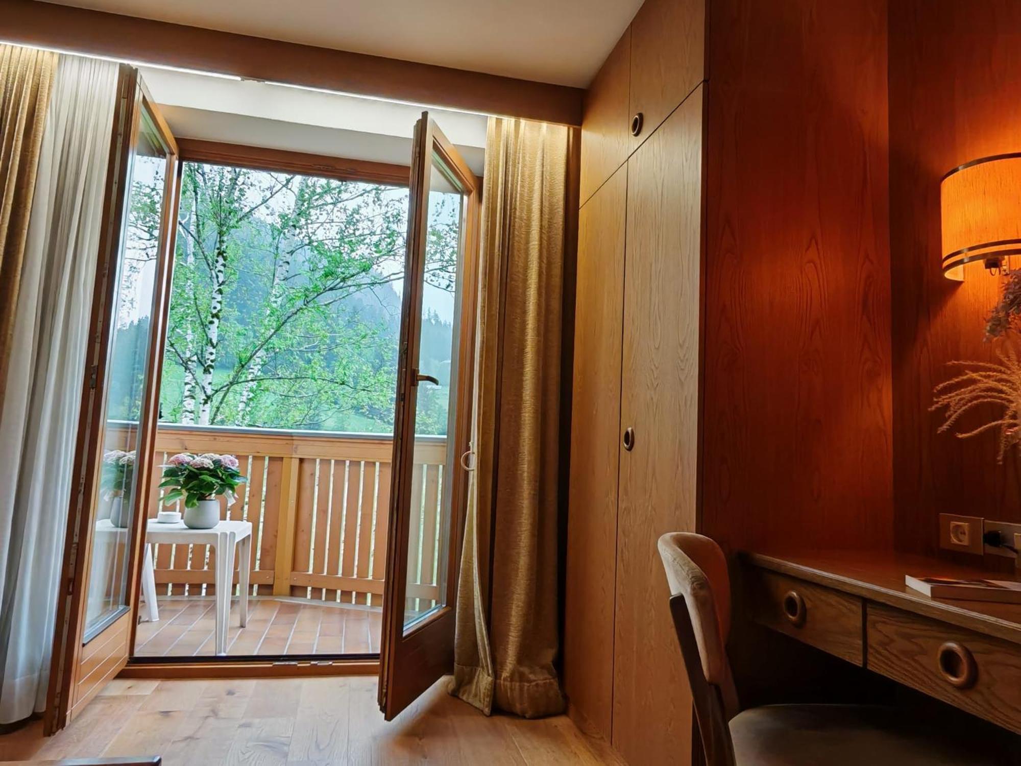 Hotel Alpenblick Sarentino Buitenkant foto