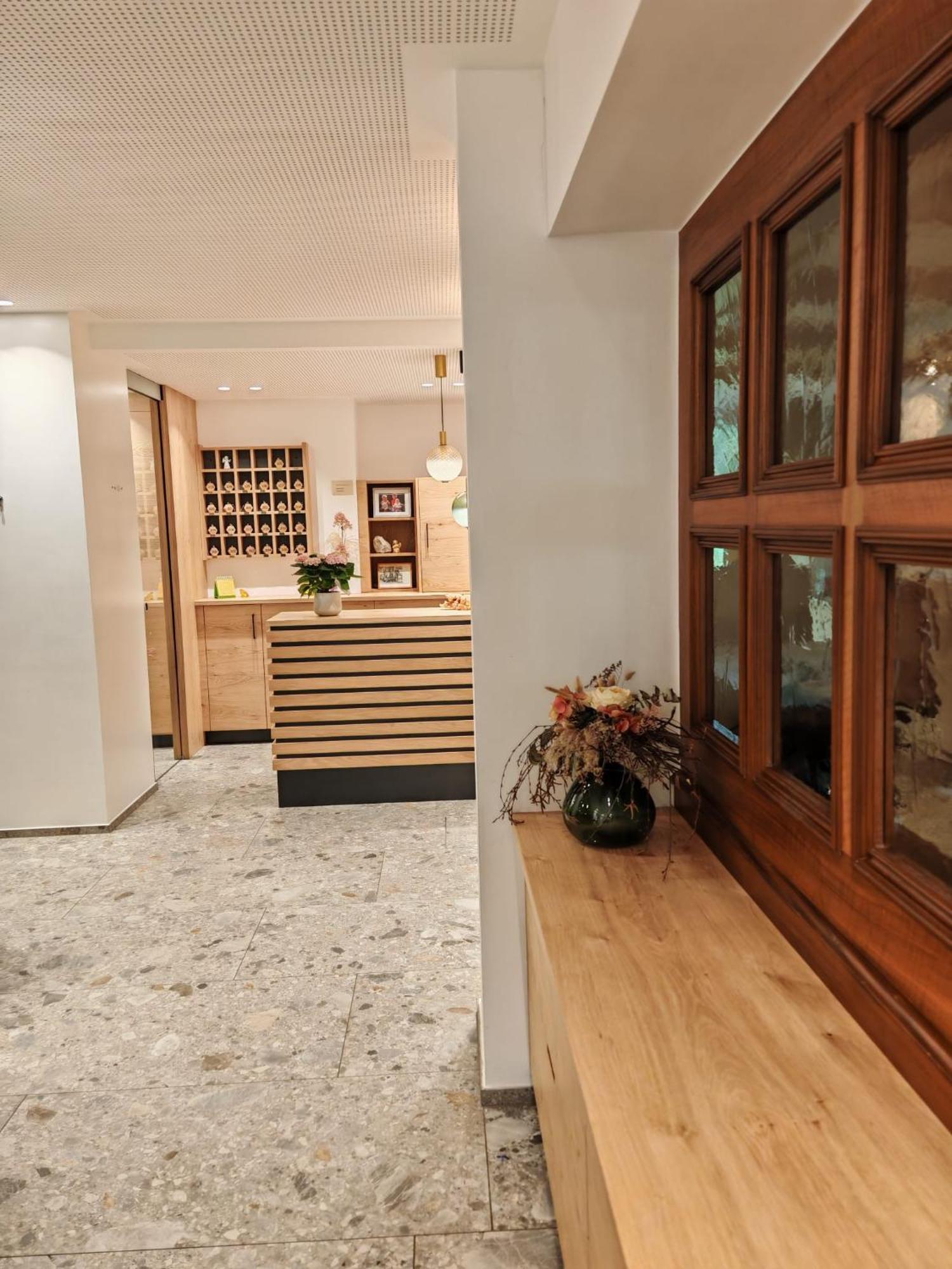 Hotel Alpenblick Sarentino Buitenkant foto